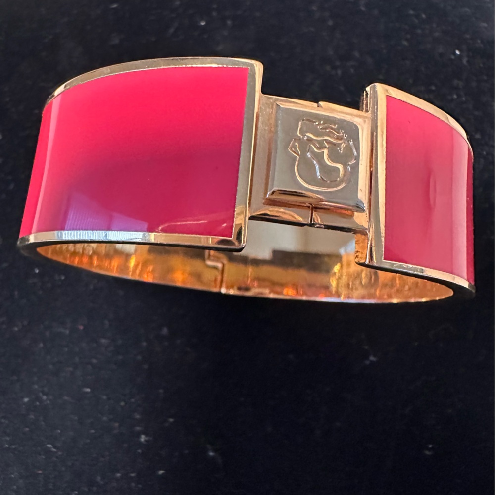 Spartina 449 Hinged Bangle Bracelet Coral Enamel Gold Plate Mermaid Button - Picture 2 of 4